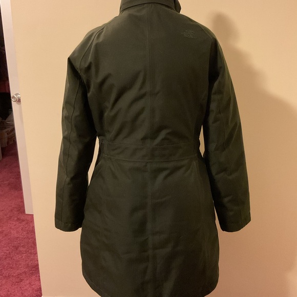 The North Face Jacket with Hood. - Picture 2 of 14